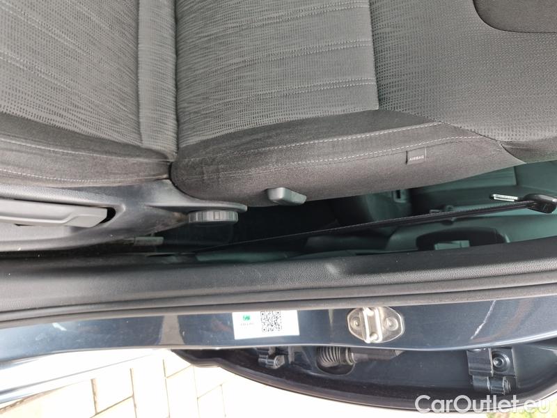  Skoda  Octavia  Combi  (5E5)(03.2017->)  Com TDI 110 Style AT #13