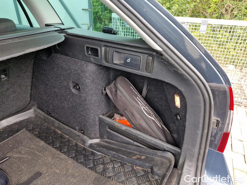  Skoda  Octavia  Combi  (5E5)(03.2017->)  Com TDI 110 Style AT #25