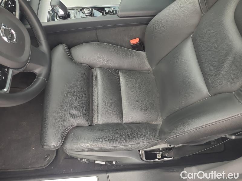  Volvo  S60  (2019)  B5 Ultimate Dark AWD AT #13