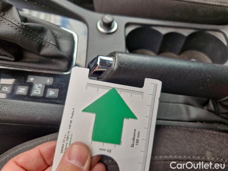  Skoda  Octavia  Combi  (5E5)(03.2017->)  Com TDI 110 Style AT #10