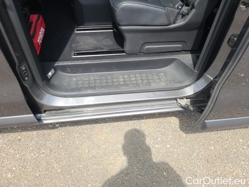  Toyota  Proace  (2016 ->) ProVE 2.0D-4D 180k L2 VIP 5d #19