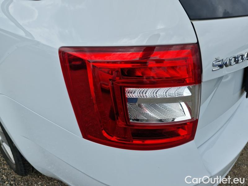 Skoda  Octavia  Combi  (5E5)(03.2017->) Co1.5TSI 110 Ambition #17