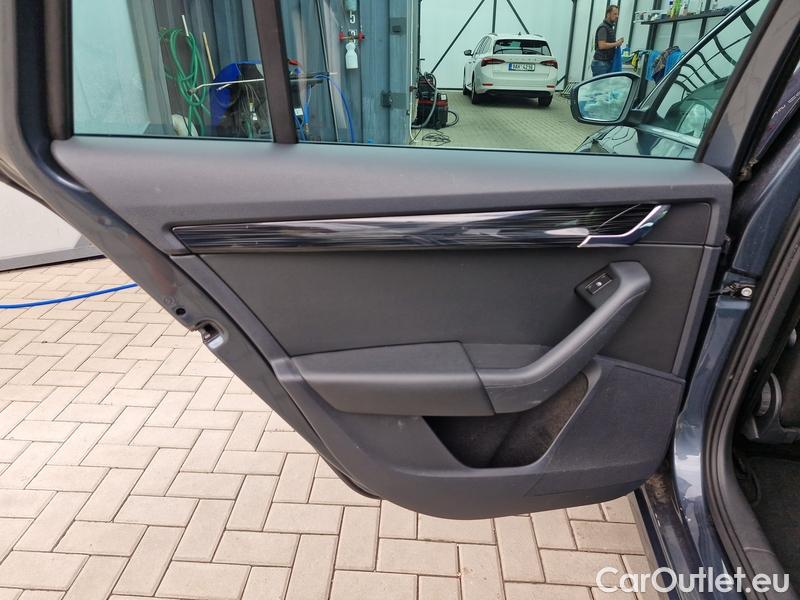  Skoda  Octavia  Combi  (5E5)(03.2017->)  Com TDI 110 Style AT #16