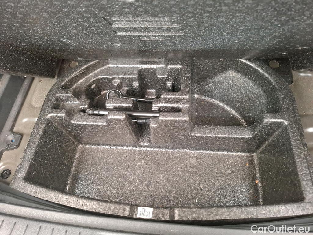  Hyundai  Konna Kona Creative Electrique 2WD 64kWh BVA #107