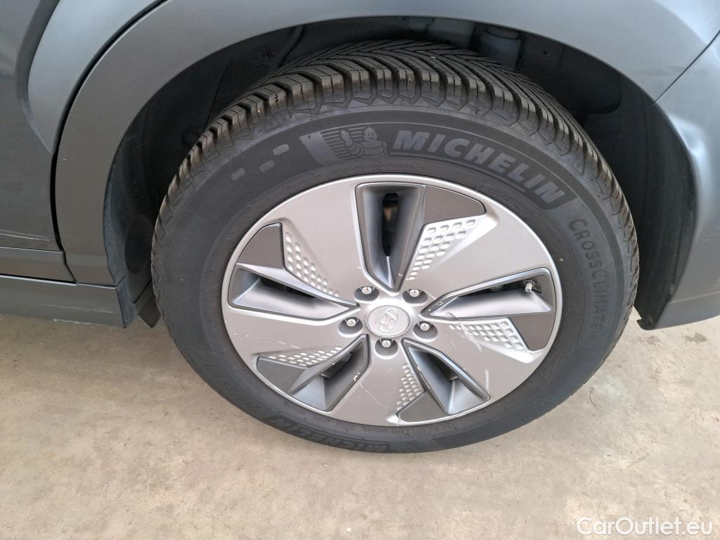  Hyundai  Konna Kona Creative Electrique 2WD 64kWh BVA #96