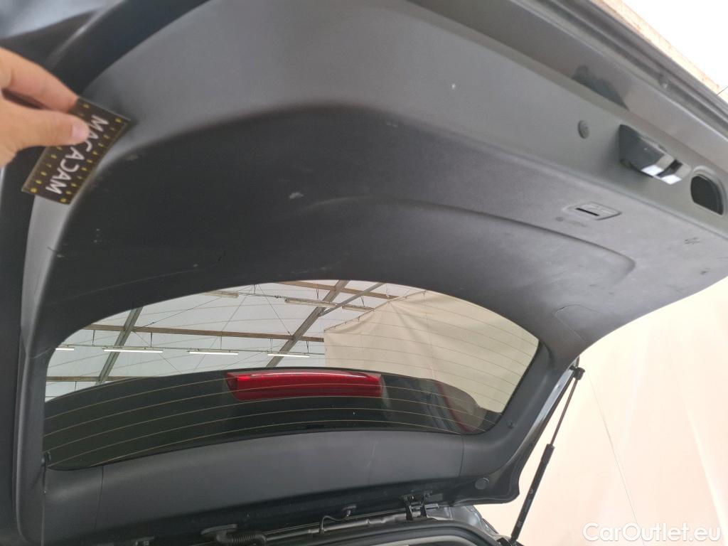  Hyundai  Konna Kona Creative Electrique 2WD 64kWh BVA #46