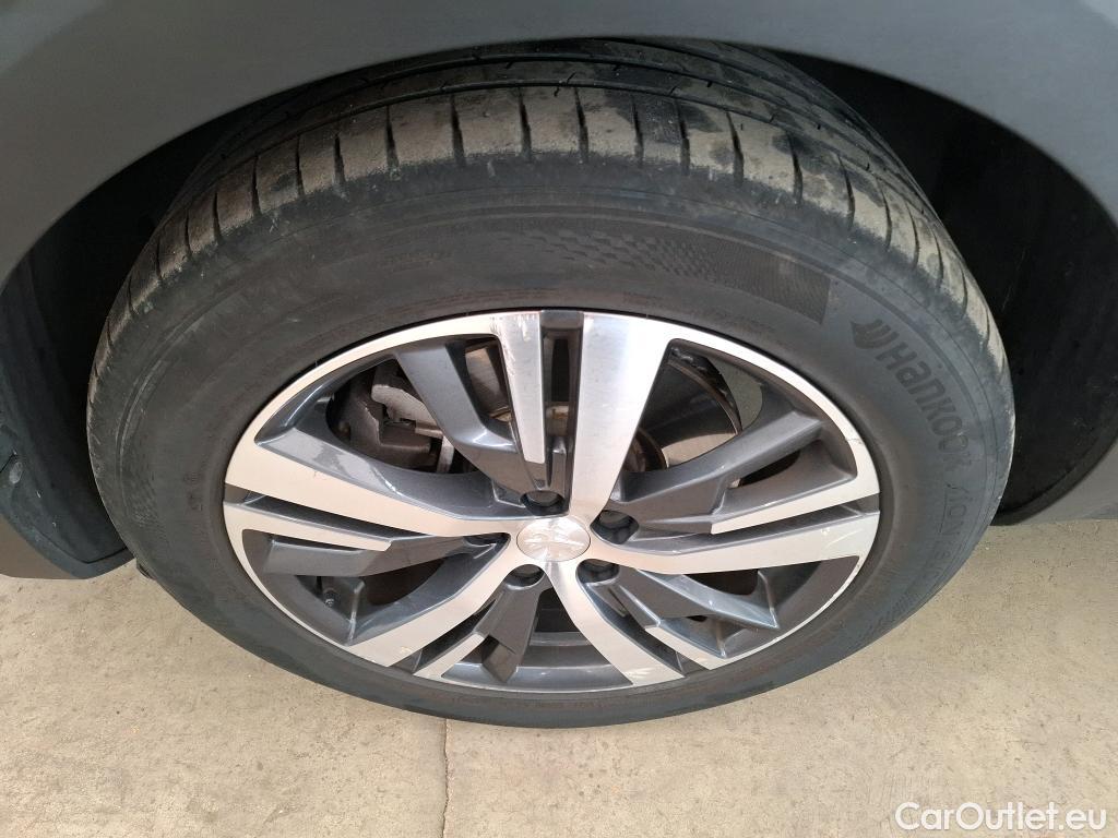  Peugeot  3008  II Hybrid 225 Allure 1.6 Plug-In 225CV BVA8 E6d #61