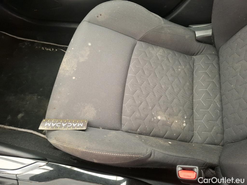  Toyota  Corolla TOYOTA  / 2018 / 5P / Berline Hybride 122h Dynamic Business #21