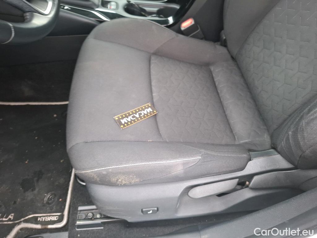  Toyota  Corolla TOYOTA  / 2018 / 5P / Berline Hybride 122h Dynamic Business #23