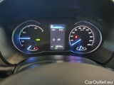  Toyota  Yaris TOYOTA  / 2017 / 5P / BERLINA 1.5 HYBRID BUSINESS #4