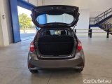  Toyota  Yaris TOYOTA  / 2017 / 5P / BERLINA 1.5 HYBRID BUSINESS #5