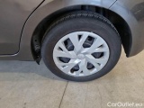  Toyota  Yaris TOYOTA  / 2017 / 5P / BERLINA 1.5 HYBRID BUSINESS #19