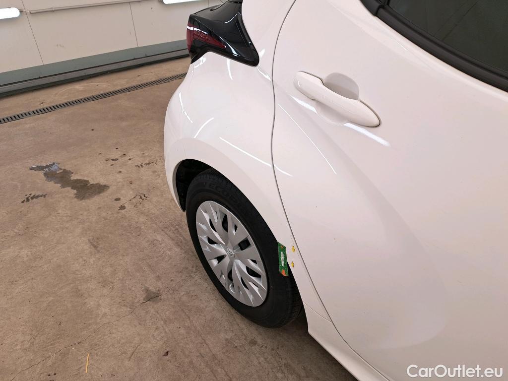  Toyota  Yaris TOYOTA  Hybride / 2019 / 5P / Berline Hybride 116h Dynamic Business Beyond Zer #1