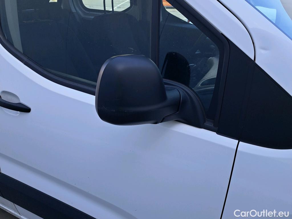  Citroen  Berlingo TOYOTA Proace City / 2020 / 5P / combi 1.5D 96kW (130CV) GX L2 #35