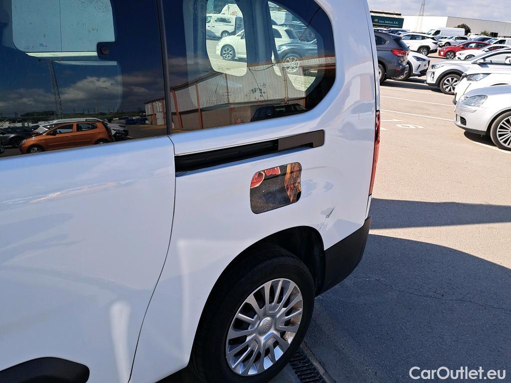  Citroen  Berlingo TOYOTA Proace City / 2020 / 5P / combi 1.5D 96kW (130CV) GX L2 #5