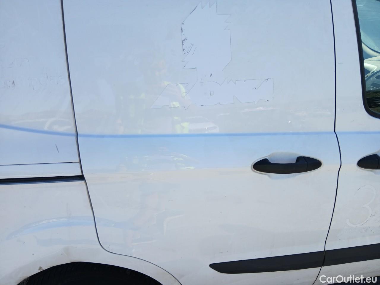  Ford  Transit  Courier Trend 1.5 TDCi 100CV MT6 E6dT #33