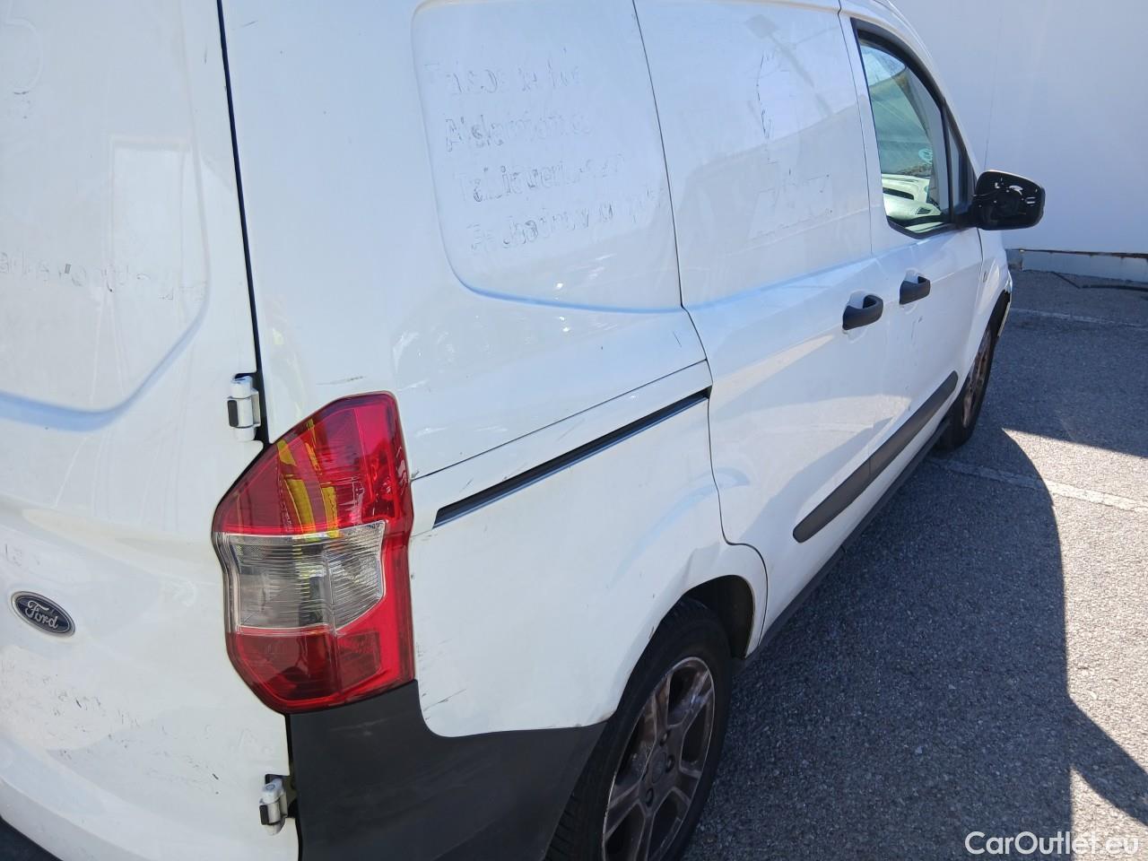  Ford  Transit  Courier Trend 1.5 TDCi 100CV MT6 E6dT #29