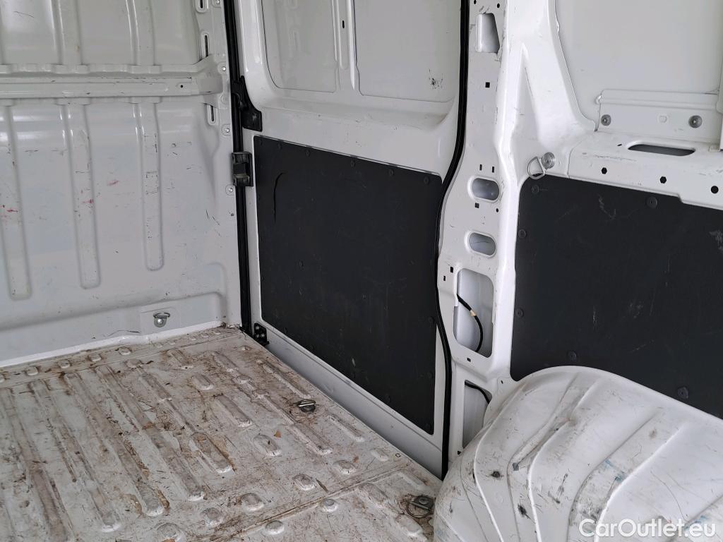  Peugeot  Boxer  Furgón 330 L1H1 Pro BlueHDi 120 Start&Stop HDi #30