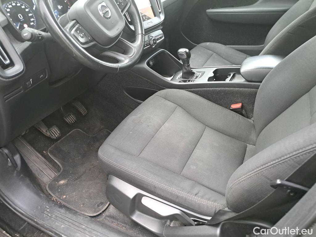  Volvo  XC 40 XC40 Momentum Core 2WD 1.5 130CV MT6 E6d #14