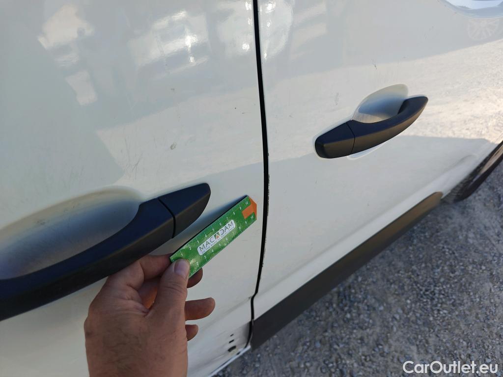  Citroen  Berlingo  Combi Live M 1.5 BlueHDi 100CV MT5 E6dT #40