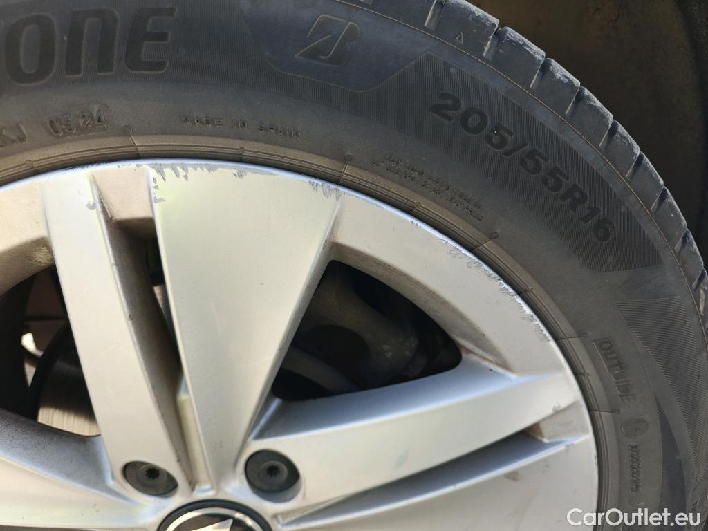  Volkswagen  Golf  VIII Berlina 2.0 TDI 115CV MT6 E6dT #18