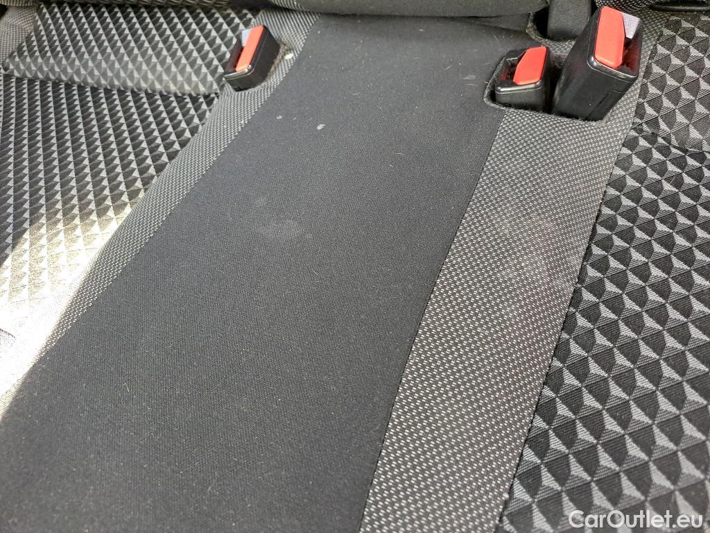  Nissan  Micra NISSAN  / 2017 / 5P / berlina con portón IG-T 68 kW (92 CV) E6D-F Acenta #12