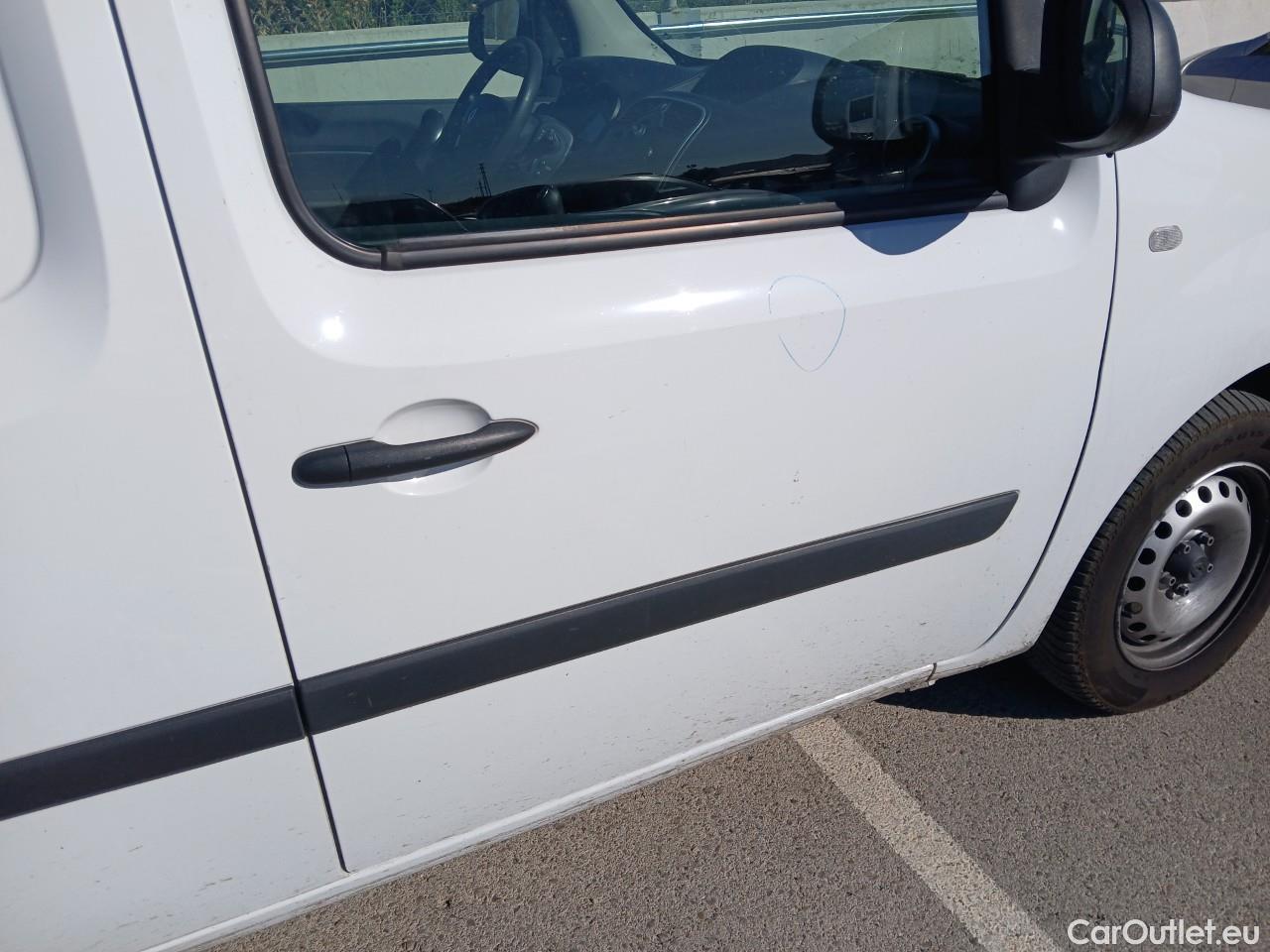  Renault  Kangoo  II Furgón Professional 1.5 dCi 95CV MT6 E6dT #22