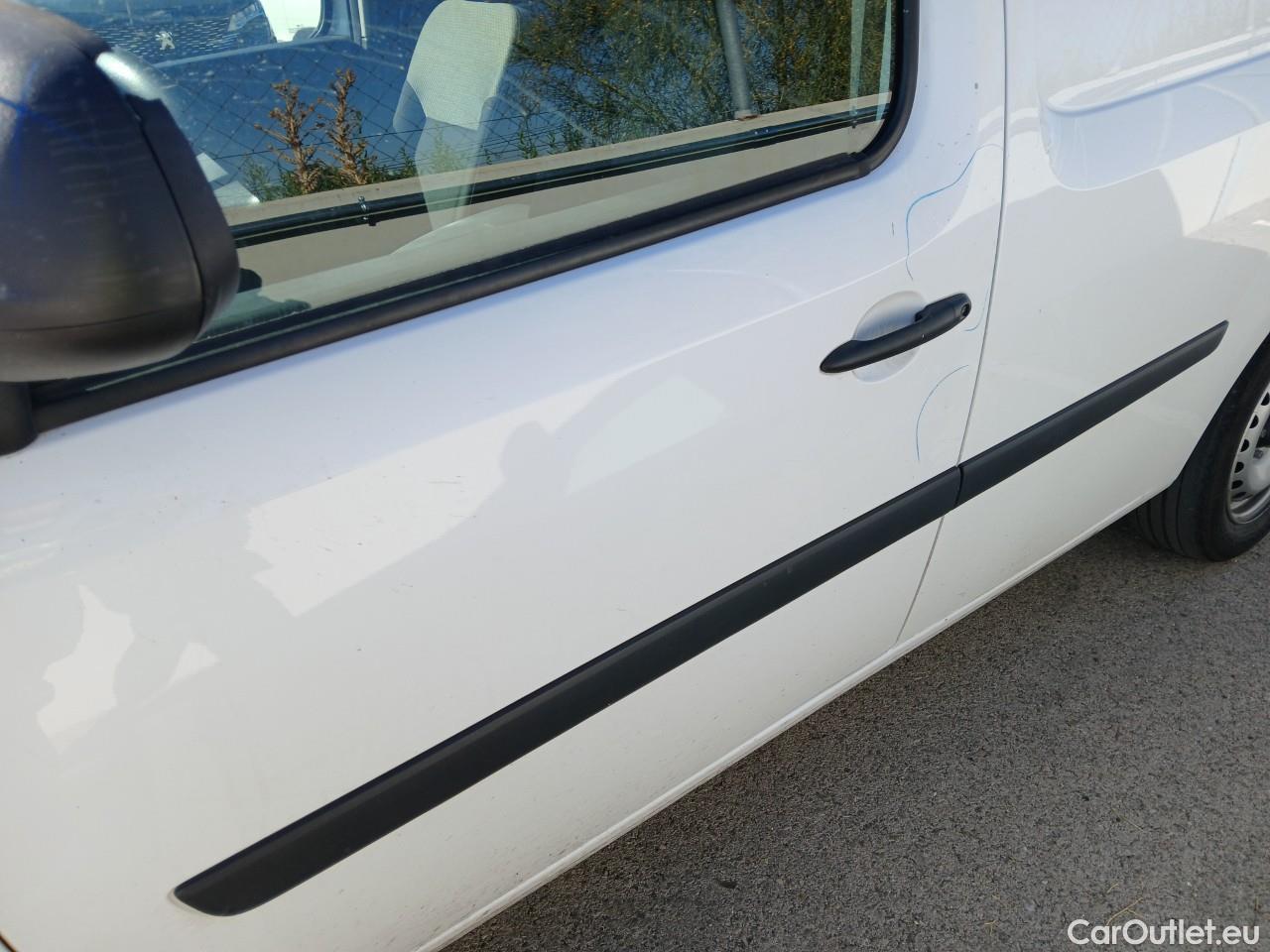  Renault  Kangoo  II Furgón Professional 1.5 dCi 95CV MT6 E6dT #15