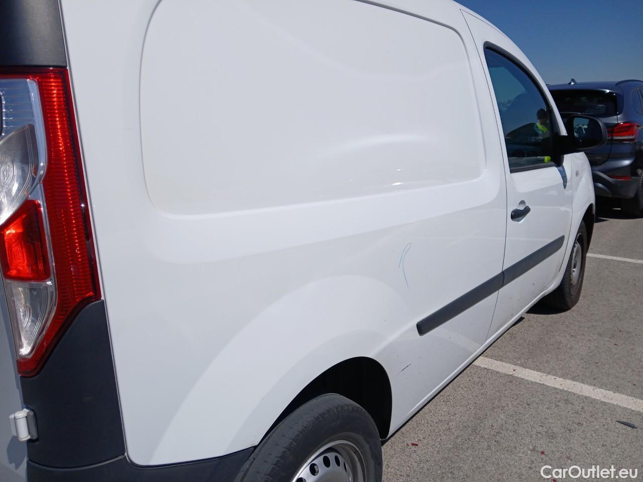  Renault  Kangoo  II Furgón Professional 1.5 dCi 95CV MT6 E6dT #18