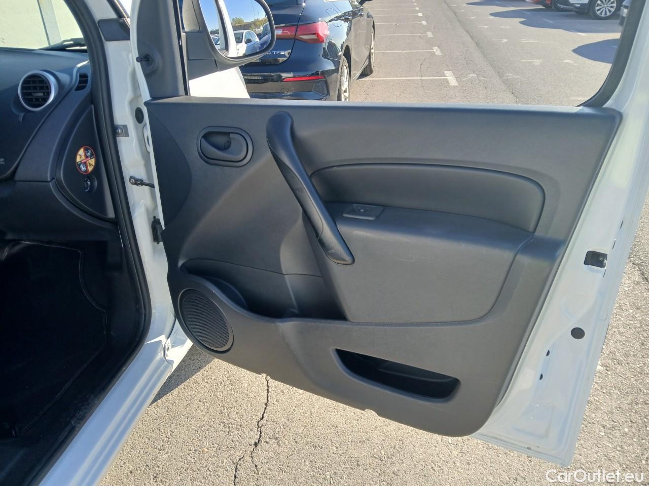  Renault  Kangoo  II Furgón Professional 1.5 dCi 95CV MT6 E6dT #26