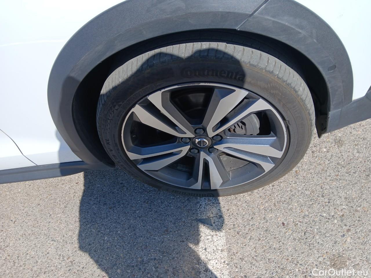  Volvo  V60  Cross Country Pro AWD 2.0 D4 190CV AT8 E6dT #14
