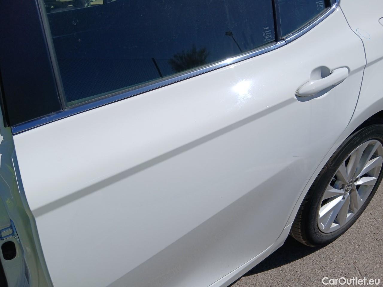 Toyota  Camry TOYOTA  / 2021 / 4P / sedán 2.5 220H Advance #15