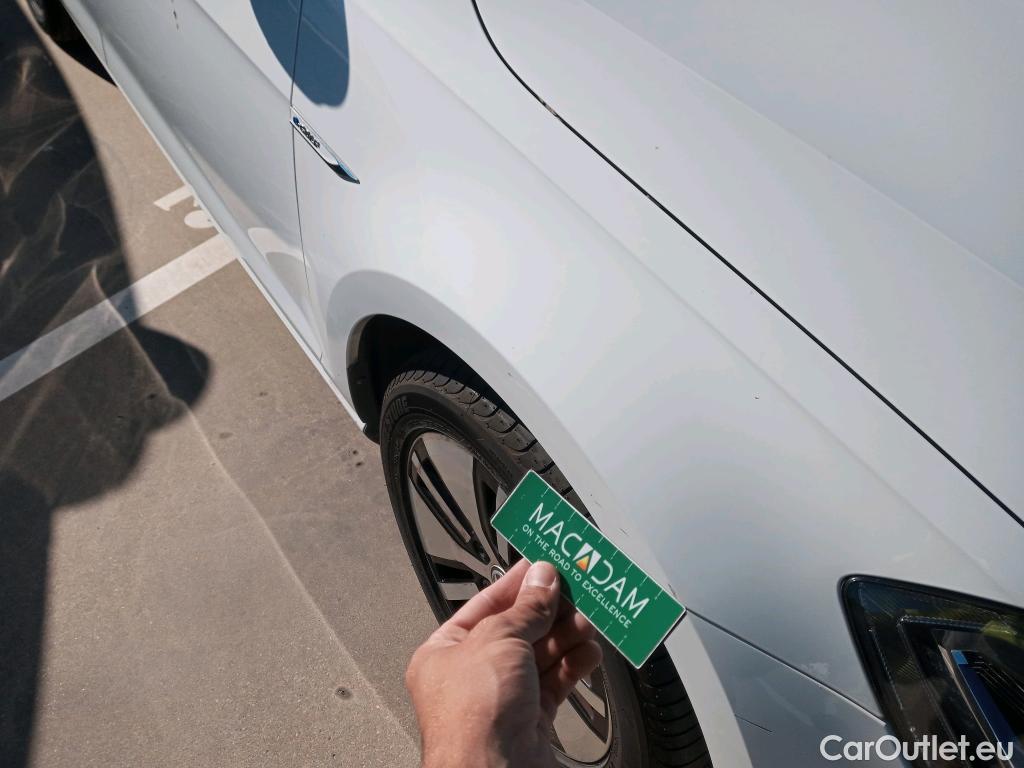  Volkswagen  Golf  VII Berlina e-35kWh #28
