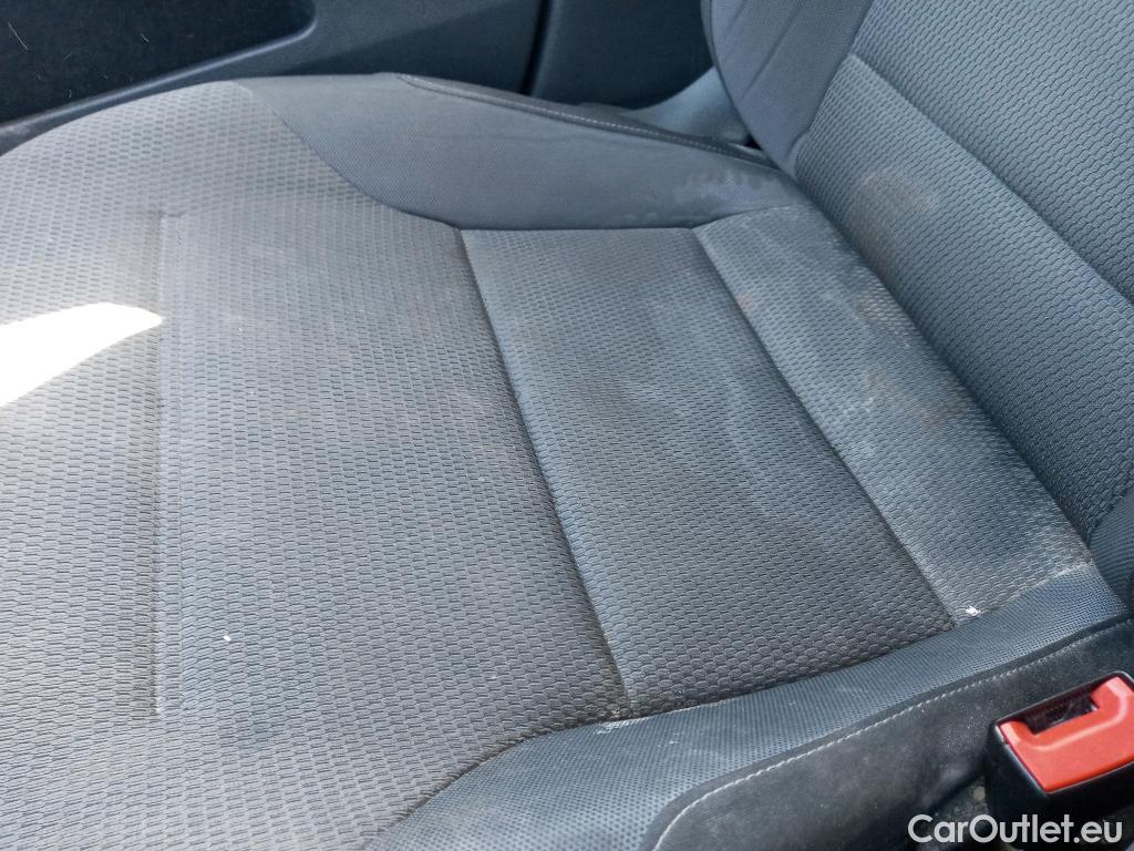  Volkswagen  Golf  VII Berlina e-35kWh #22