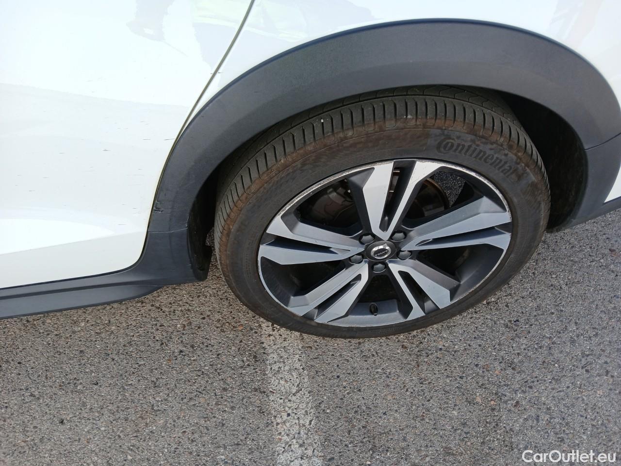  Volvo  V60  Cross Country Pro AWD 2.0 D4 190CV AT8 E6dT #8