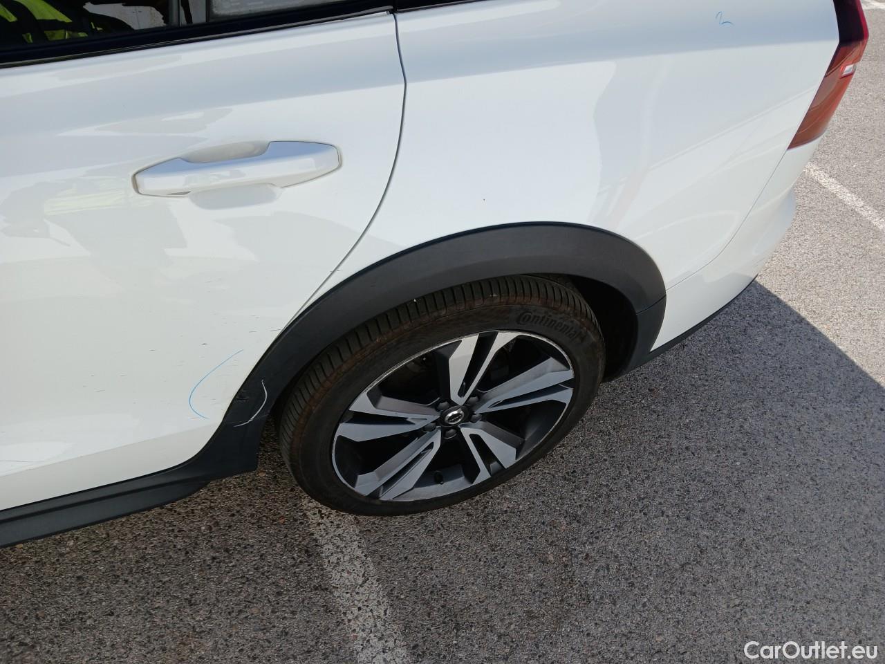  Volvo  V60  Cross Country Pro AWD 2.0 D4 190CV AT8 E6dT #31