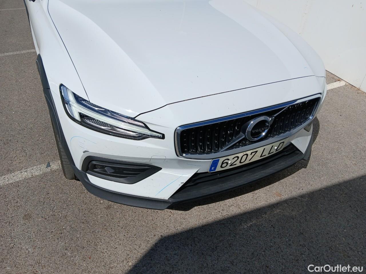  Volvo  V60  Cross Country Pro AWD 2.0 D4 190CV AT8 E6dT #16