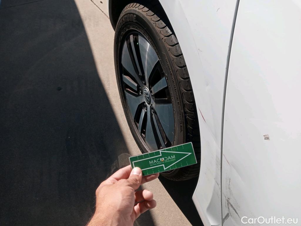  Volkswagen  Golf  VII Berlina e-35kWh #6