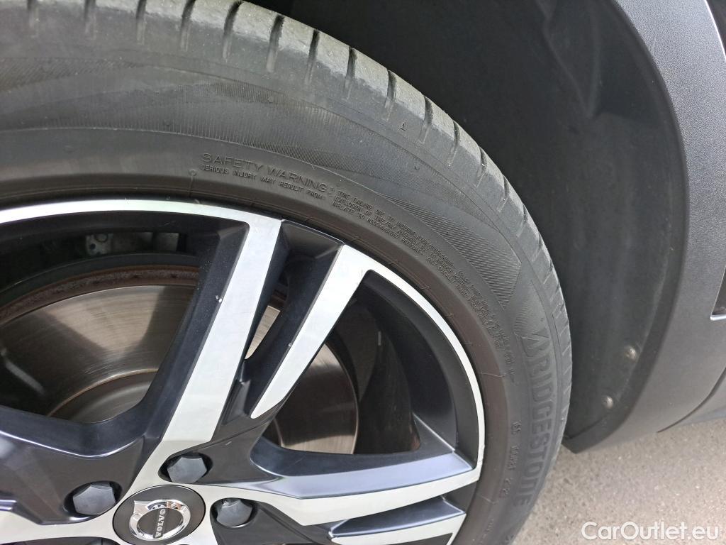  Volvo  XC 40 XC40 2WD Plug-In Hybrid R-Design 1.5 T5 260CV AT7 E6dT #9