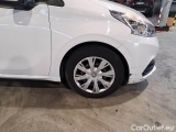  Peugeot  208 PEUGEOT  / 2015 / 5P / BERLINA VAN ACTIVE BLUEHDI 100CV #15
