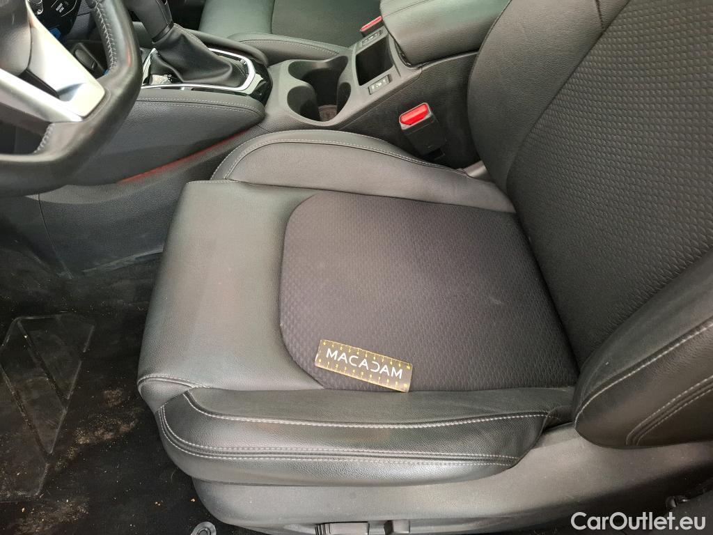  Nissan  Qashqai NISSAN  / 2017 / 5P / Crossover 1.3 DIG-T 160 DCT Tekna #23