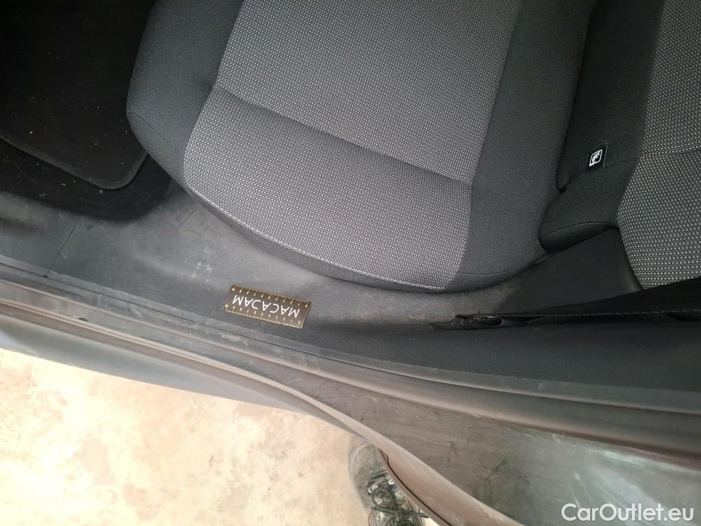  Citroen  C4 Cactus  Feel Business 1.6 BlueHDi 100CV BVA6 E6 #15