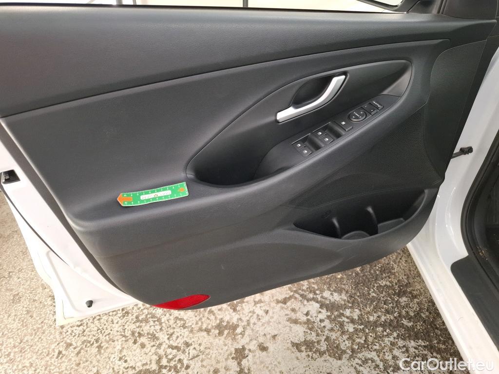  Hyundai  i30 HYUNDAI  5p Berline 1.6 CRDI 115 BUSINESS #5