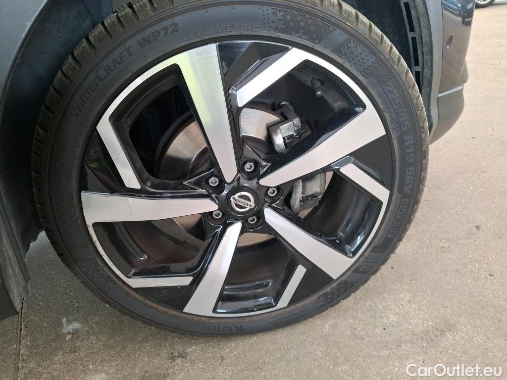  Nissan  Qashqai NISSAN  / 2017 / 5P / Crossover 1.3 DIG-T 160 DCT Tekna #8