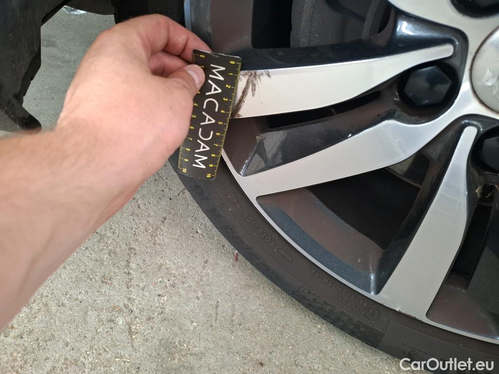  Peugeot  308  Allure 1.2 PureTech 130CV BVA8 E6d #16