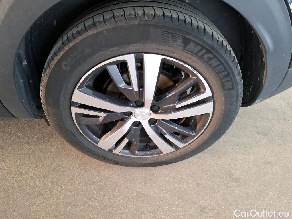  Peugeot  3008  Allure 1.5 HDi 130CV BVA8 E6dT #9