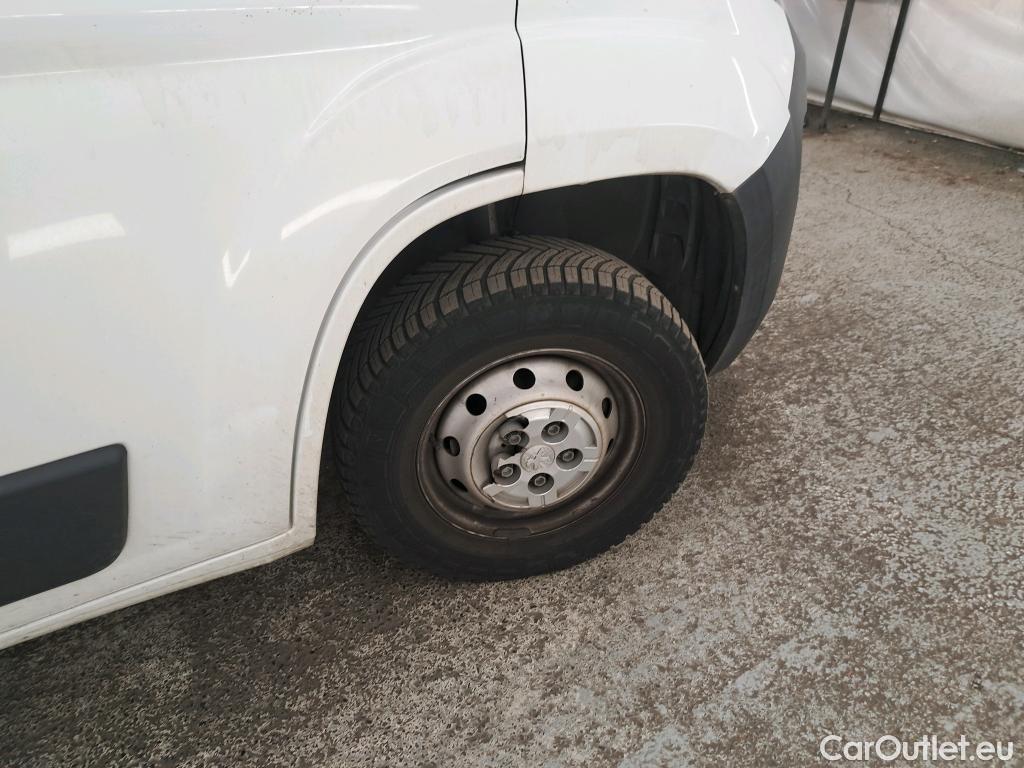  Peugeot  Boxer PEUGEOT  VU 4p Fourgon BLUEHDI 110 PREMIUM 333 L1H1 #18