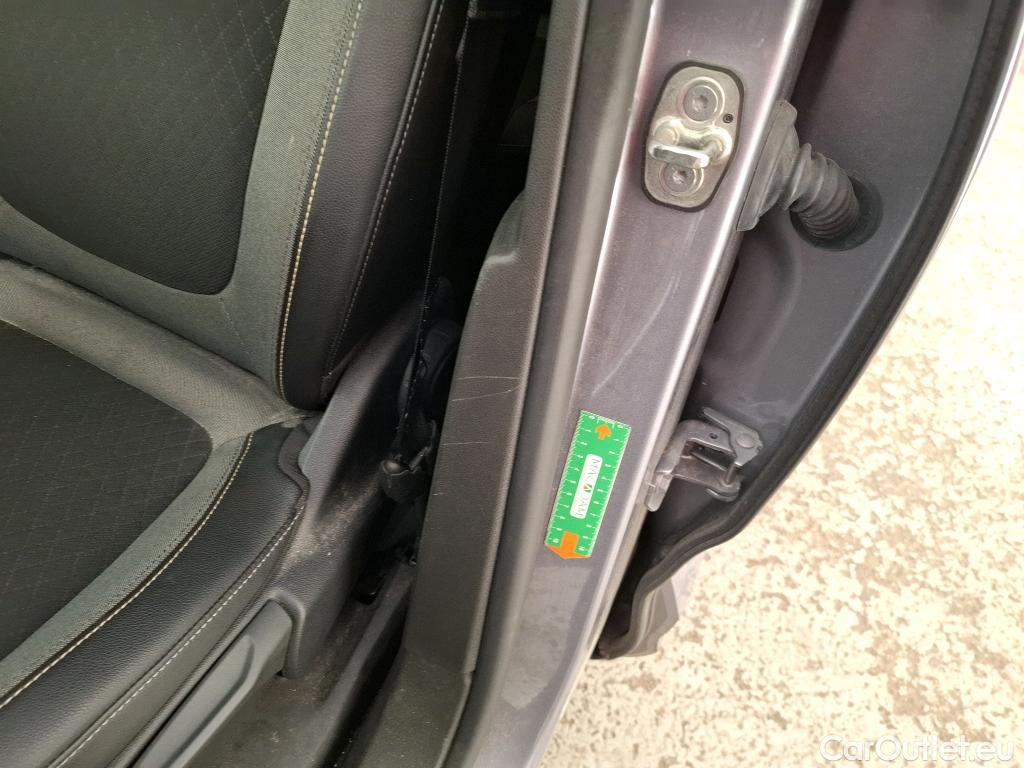  Opel   Grandland X Grandland X Elegance Business 1.5 130CV BVA8 E6d #11