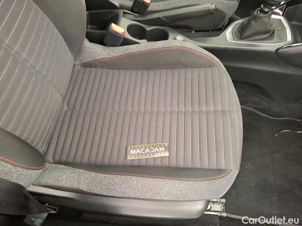  Peugeot  2008  Active Pack 1.5 HDi 110CV BVM6 E6d #36