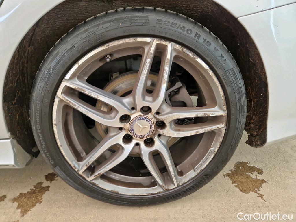  Mercedes  CLA-Klasse MERCEDES-BENZ Classe CLA 4p Coupé CLA 220 d Business Exécutive 4M BA7 #36